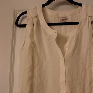 NWOT- White Top with Small Cutout Detail